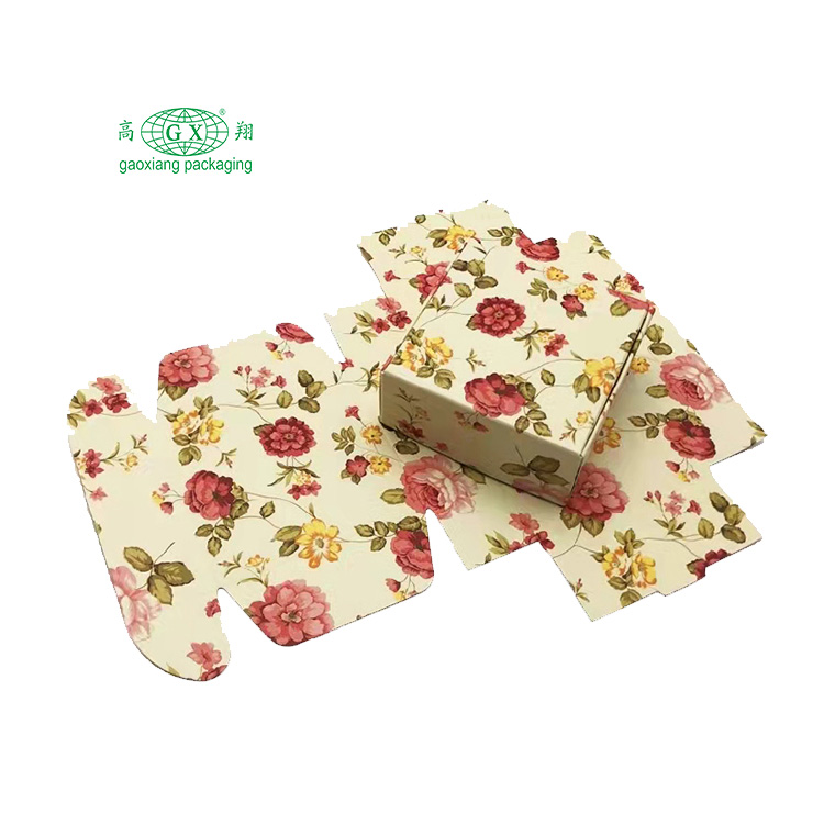 جعبه بسته بندی مژه مقوایی کادویی شیک با لوگوی سفارشی چاپ شده است